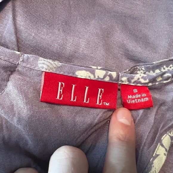 3 for $30! Elle purple floral woven and knit tank‎ - Picture 5 of 8